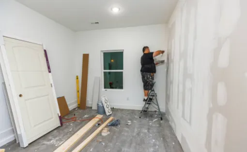 Pose de placo dans une salle à manger à Saint-Médard-en-Jalles, Bordeaux, Entreprise générale Bordeaux